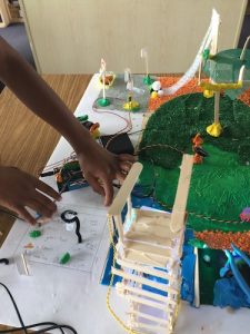 Hummingbird Kit - Tech in Schools