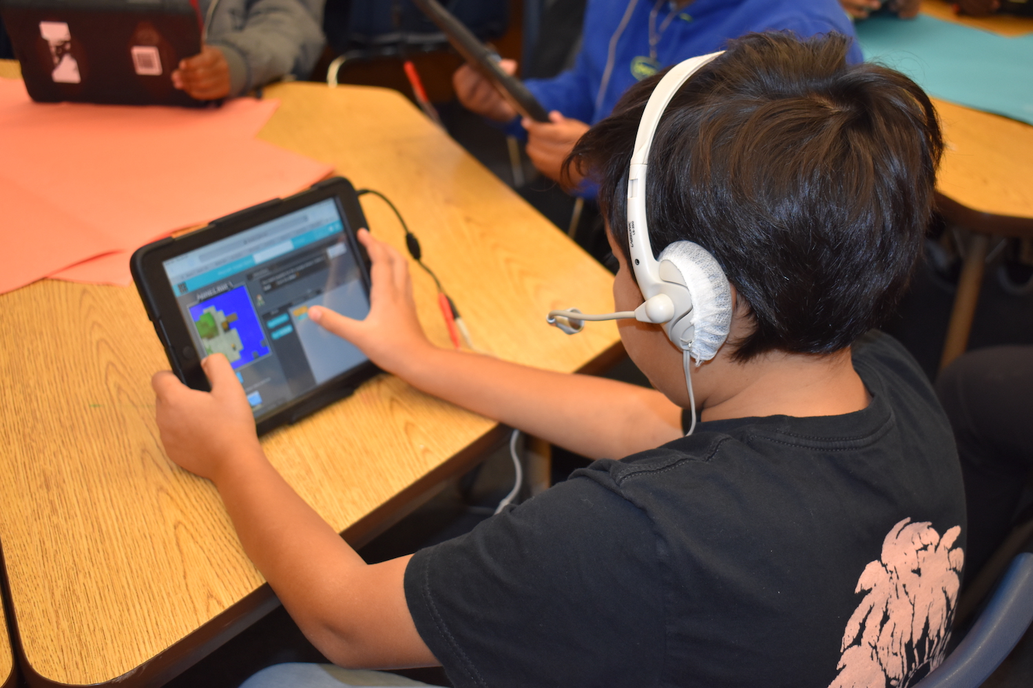 Minecraft underwater maze, hour of code, students learning to code